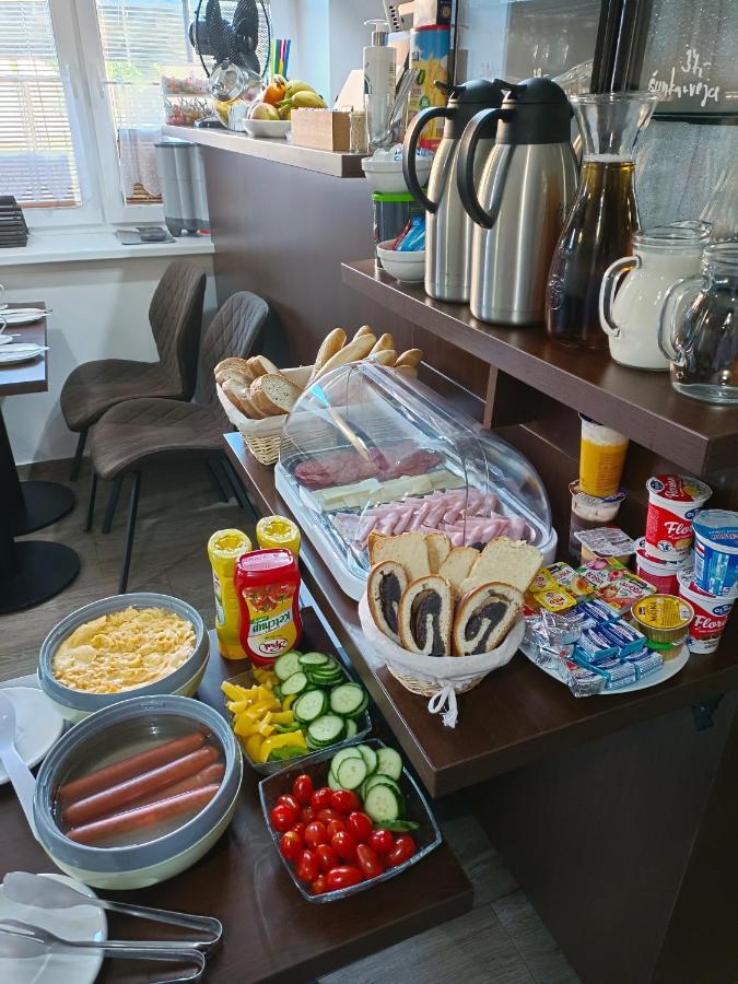 Penzion A Wellness - Jilan, Naves Svobody 39, Olomouc Exteriör bild